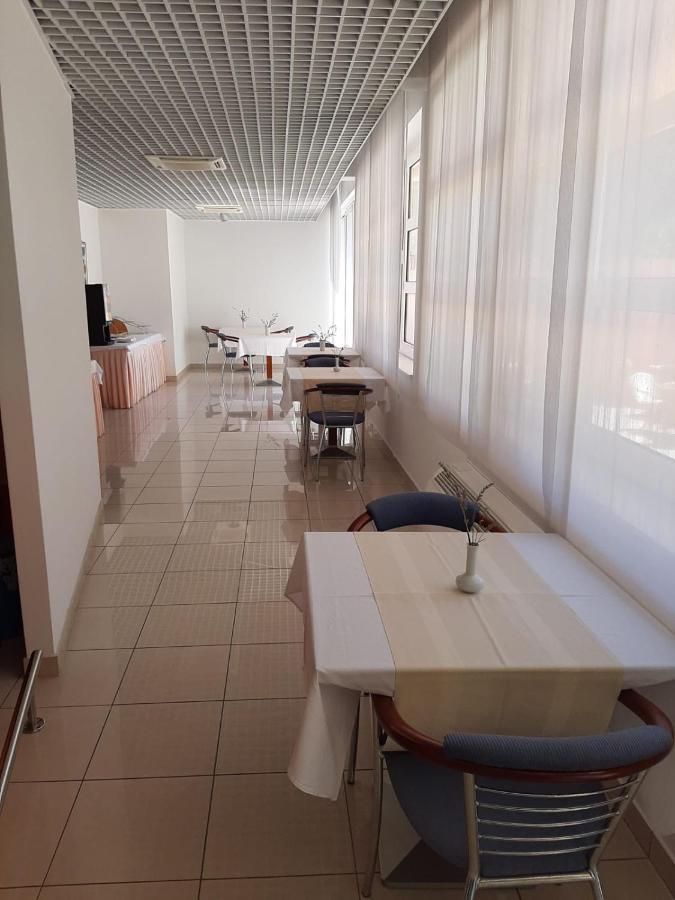 Hotel Tamaris نوفي فينودولسكي المظهر الخارجي الصورة