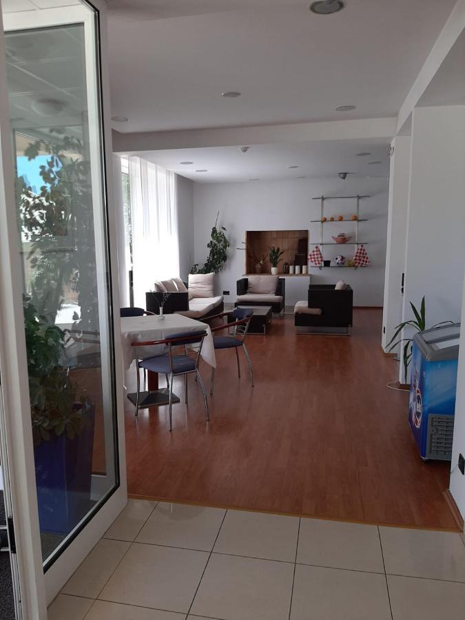 Hotel Tamaris نوفي فينودولسكي المظهر الخارجي الصورة